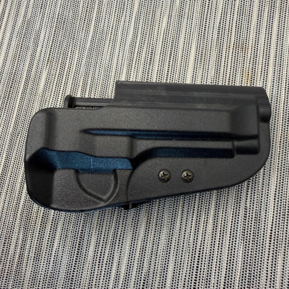 Uncle Mikes Size 20 Kydex Paddle Holster Right Hand Black Revolver 4 Inch Barrel - Picture 6 of 6